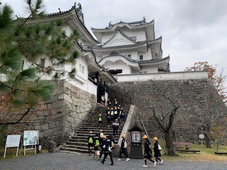 上野城に到着です