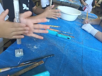 １日目の昼からは勾玉づくりです